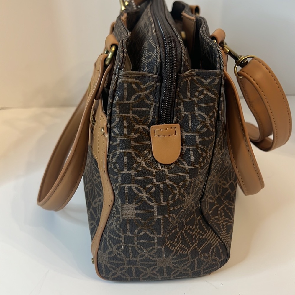 BROWN AND TAN HAND BAG - Picture 4 of 16